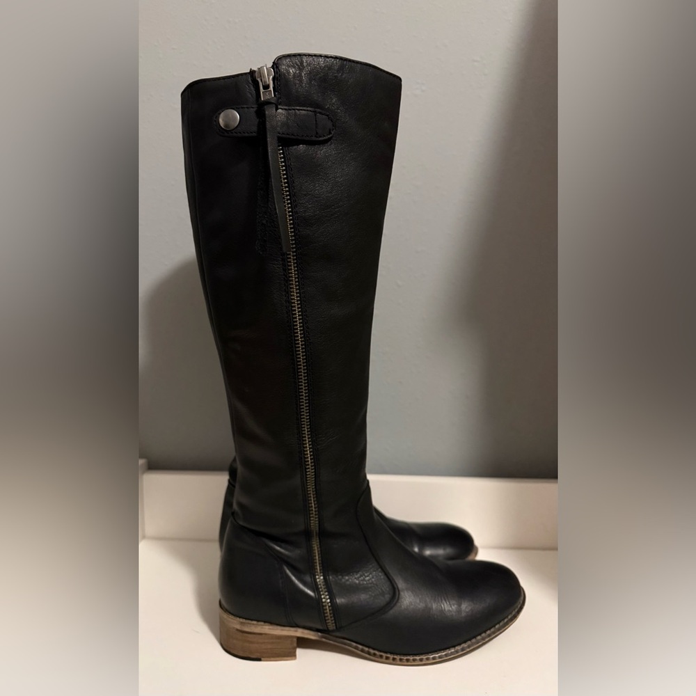 Black Leather Knee-High Boots